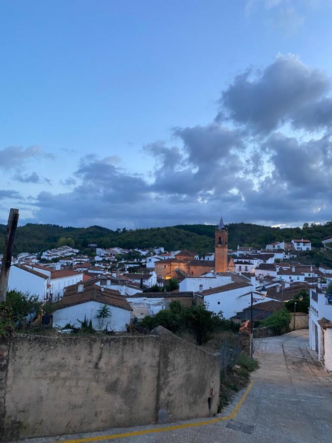 Alojamiento La Tana Fuenteheridos Exteriér fotografie
